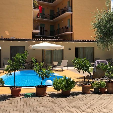 Appartamenti Villa Dall'Agnola Garda  Esterno foto
